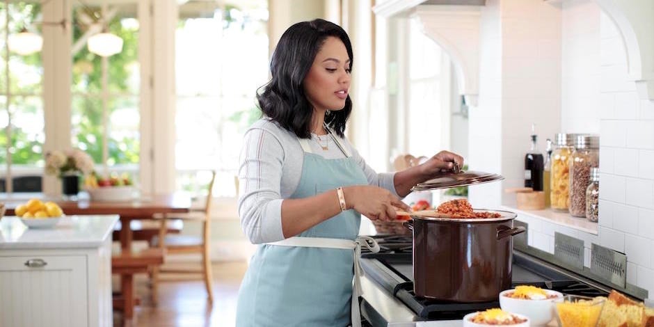 6 celebrity chefs with cookware lines at QVC - Reviewed