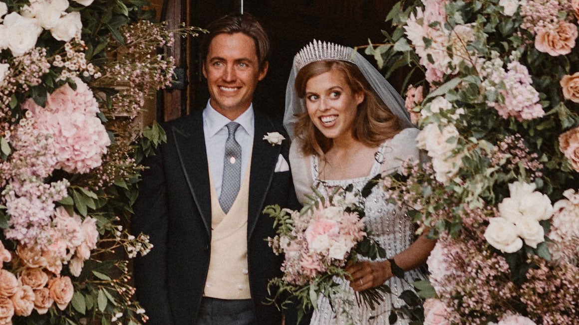 Princess Beatrice Stuns in Wedding Photos With Edoardo Mapelli