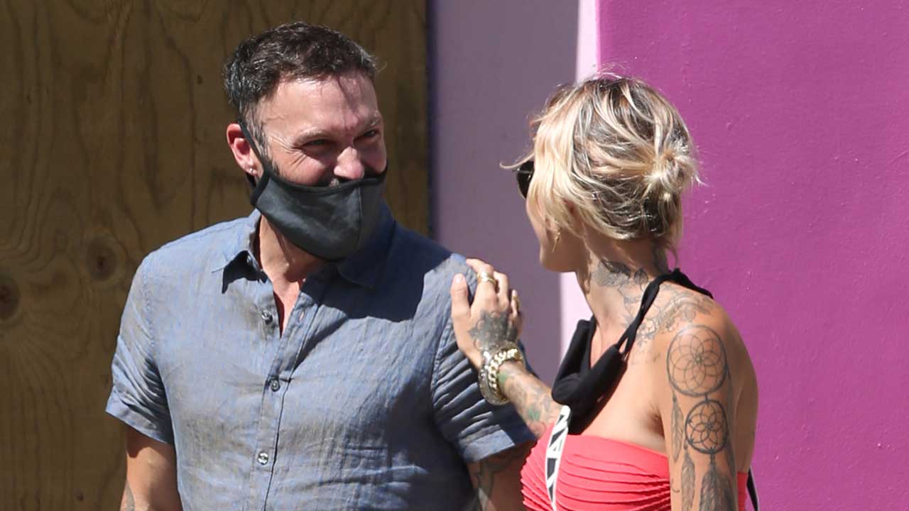 Brian Austin Green 'splits' with Tina Louise a month of dating