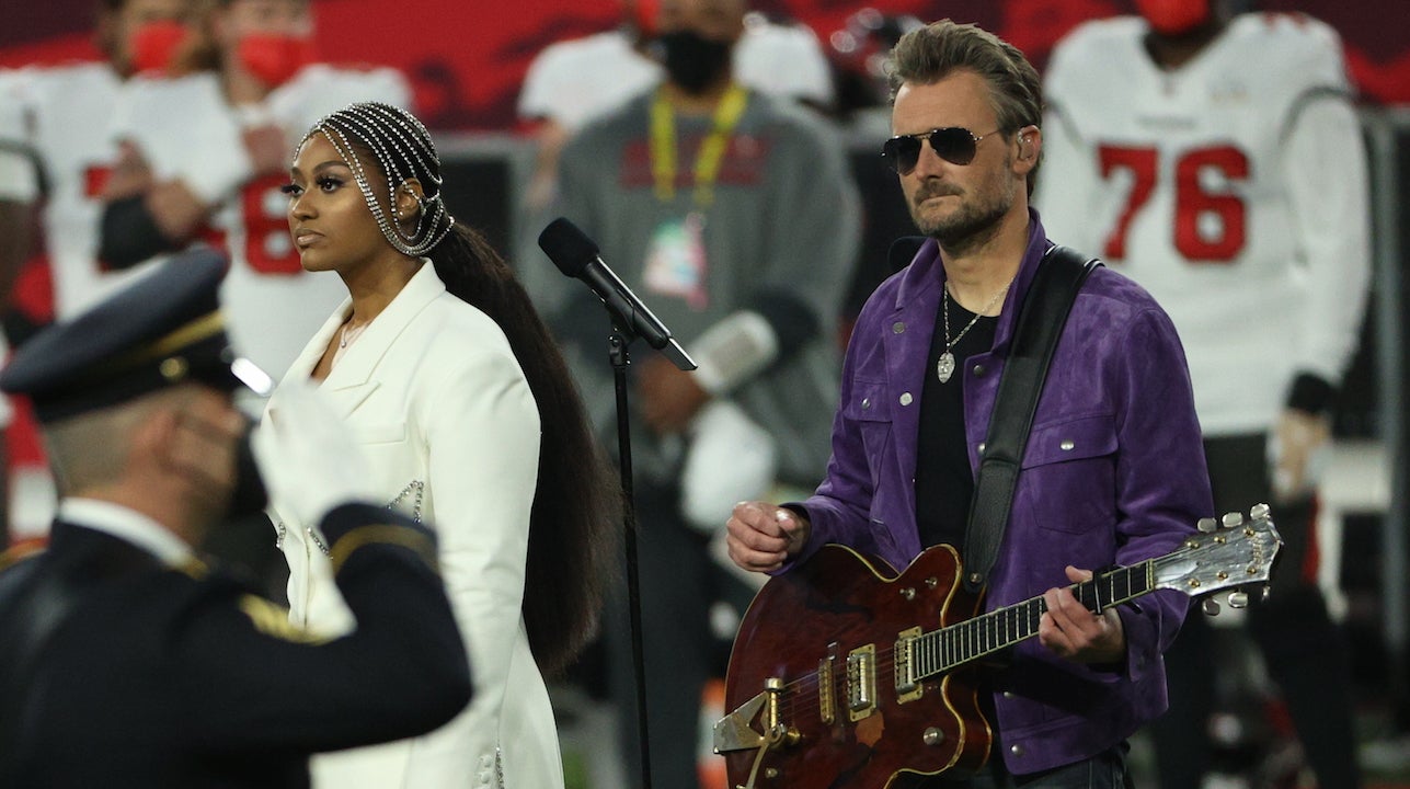 Watch Eric Church, Jazmine Sullivan Sing Super Bowl National Anthem