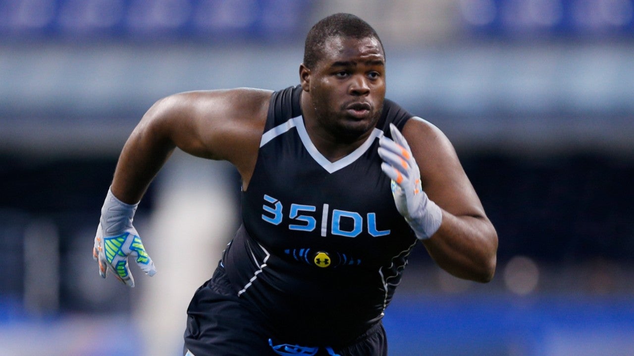 Notre Dame Fighting Irish Football Defensive lineman Louis Nix III