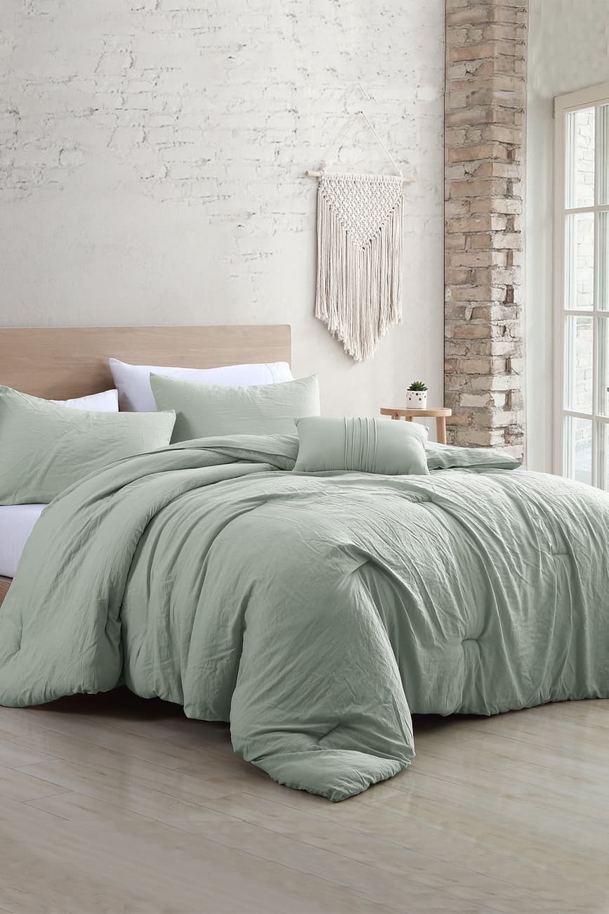 Modern Threads 4-Piece Garment-Washed Comforter Set