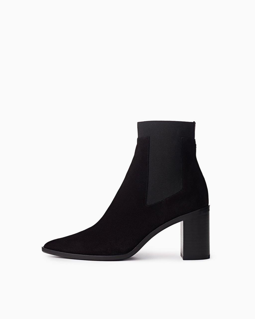 black boots available from Steve Madden at a discounted price