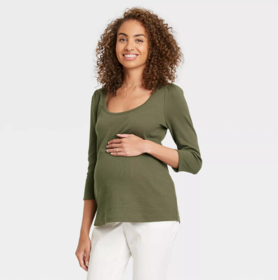 Chic Maternity Clothes for Mothers-to-Be