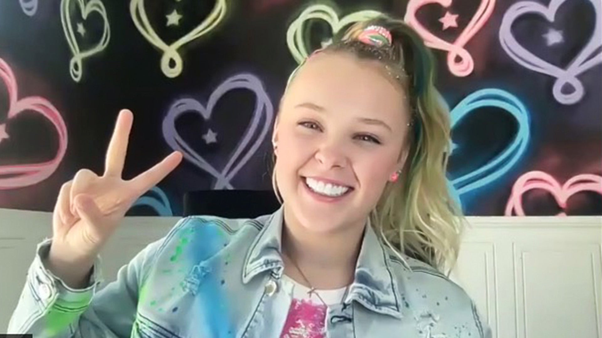 DWTS' JoJo Siwa makes surprising revelation about her trademark style