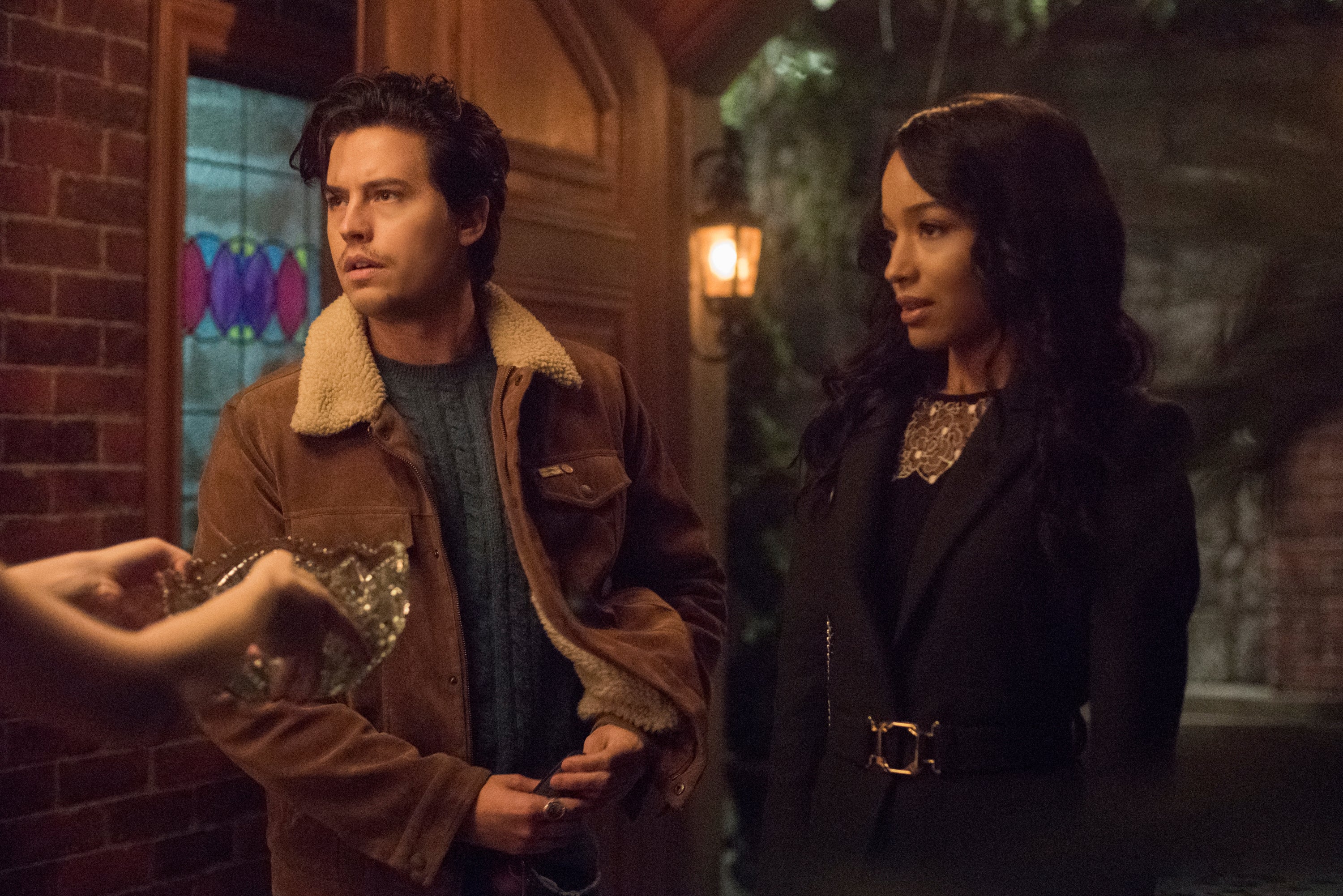 Riverdale Boss Breaks Down Musical Episode's Big Casualty, Betty