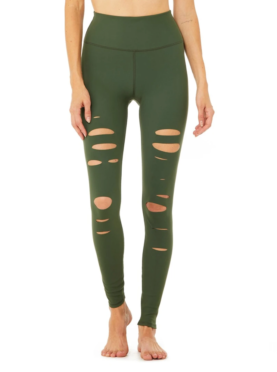 Hailey Bieber's Leggings Are Now 40% Off at Alo Yoga