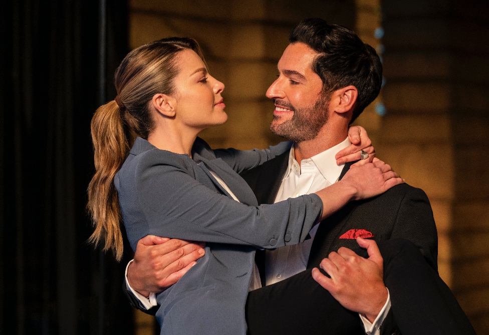 lucifer bosses break down series finale and chloe and lucifer s ending entertainment tonight