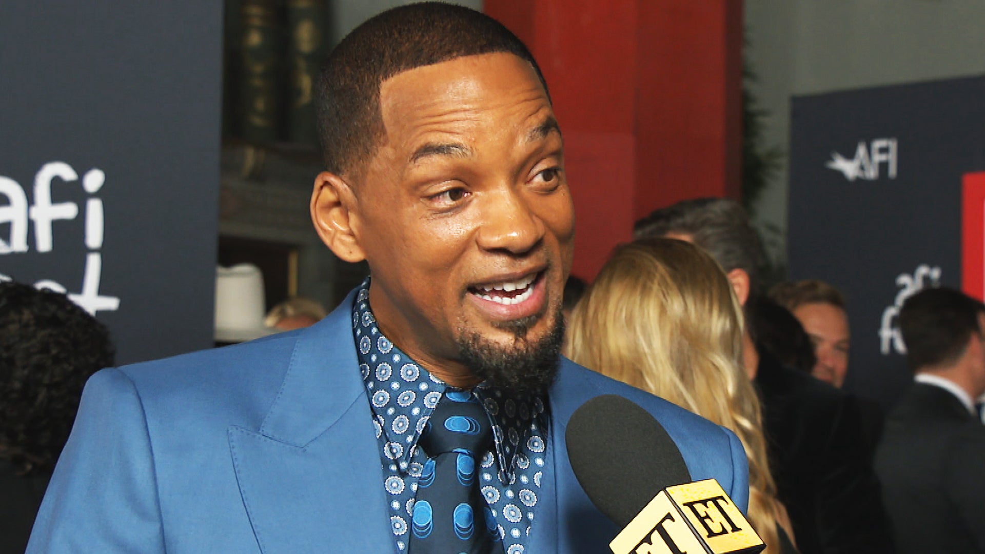 What's Serena, Venus doing with Will Smith? - Rediff.com