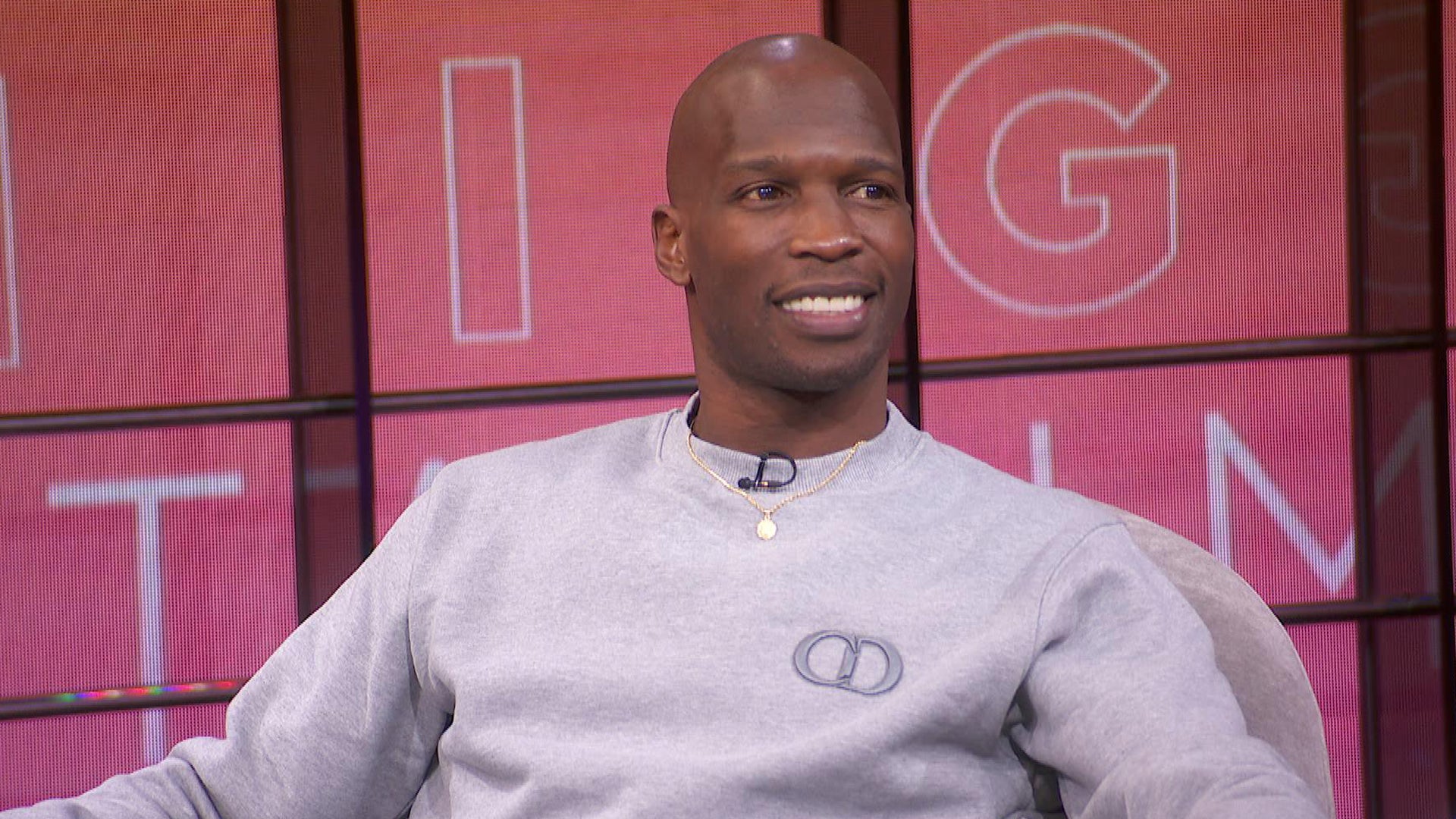 Terrell Owens and Chad Ochocinco to star in Versus cable talk show 