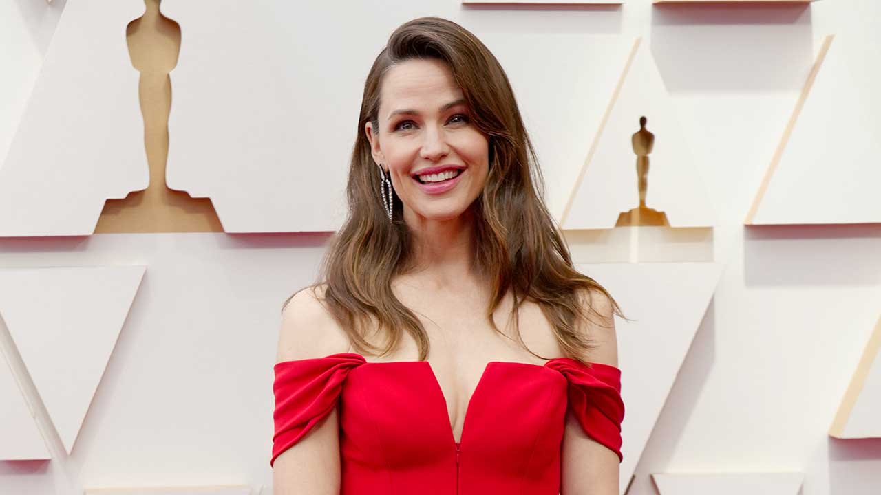 The 2022 Oscars Red Carpet Looks Rachel Zoe Can't Stop Thinking About