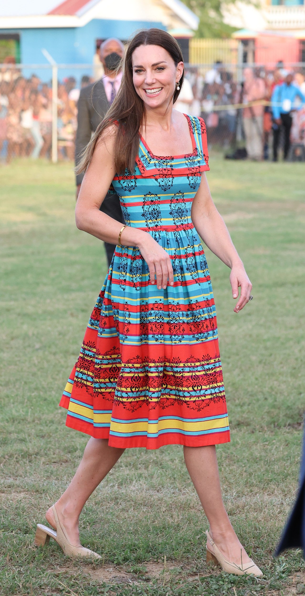 Kate Middeton's blue floral summer dress in Belize is by Tory Burch!