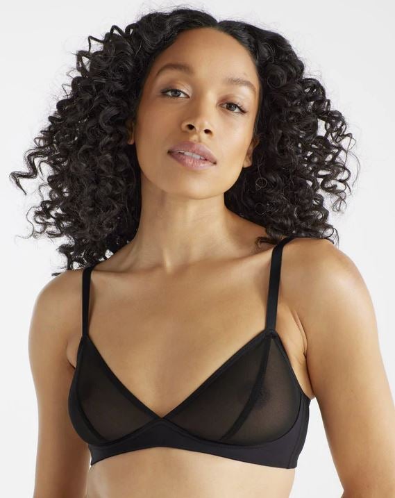 Knix: Our First Lace Bra Ever!