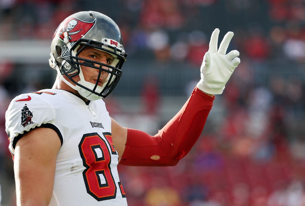 Rob Gronkowski Kisses New Buccaneers Uniform, 'That Is Beautiful'