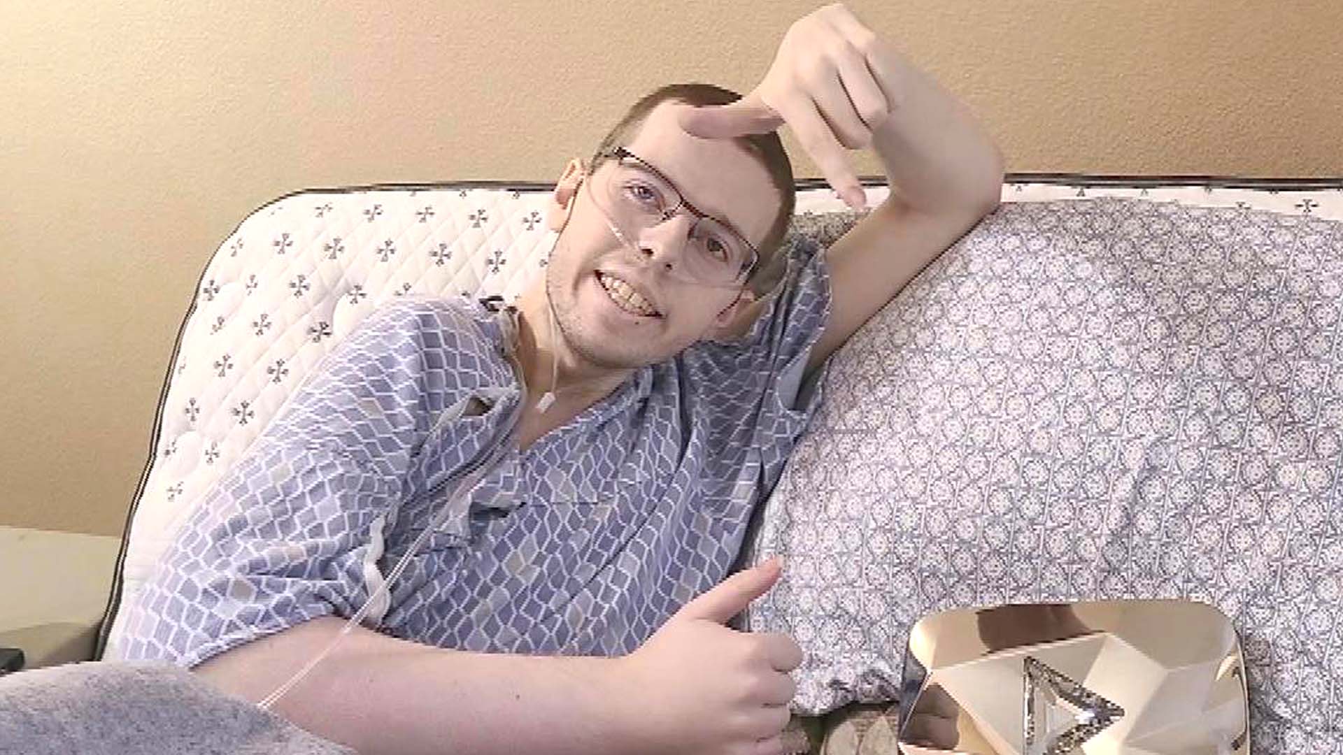 Technoblade, Popular Minecraft r, Dies at 23 After Cancer