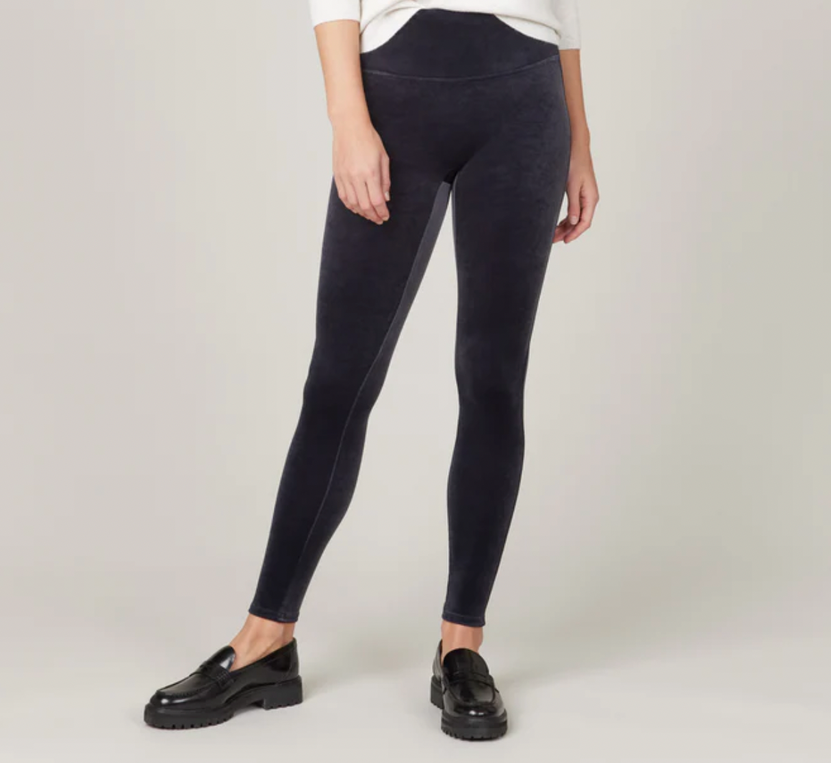 Spanx's Fan-Favorite Velvet Leggings Are Back in New Colors—Plus More  Fashionable Leggings to Shop