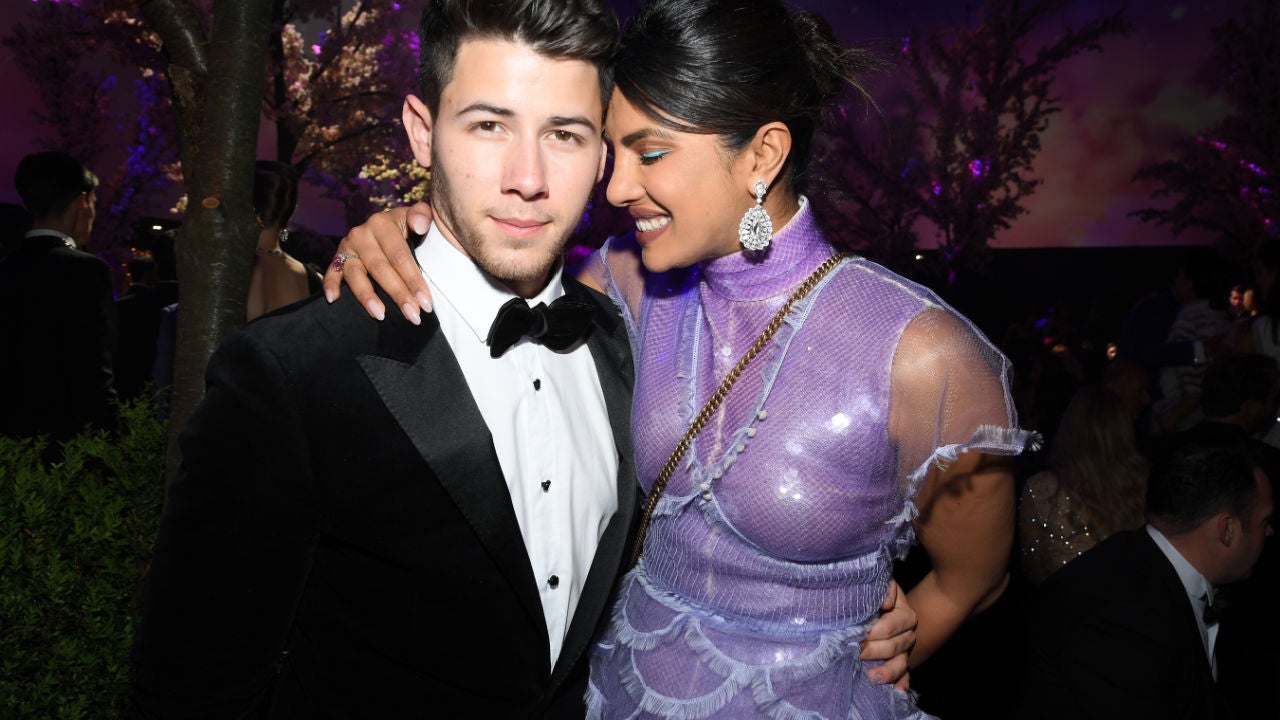 Met Gala 2019: Priyanka Chopra And Nick Jonas 'Sneaked In' A Kiss At The  Red Carpet