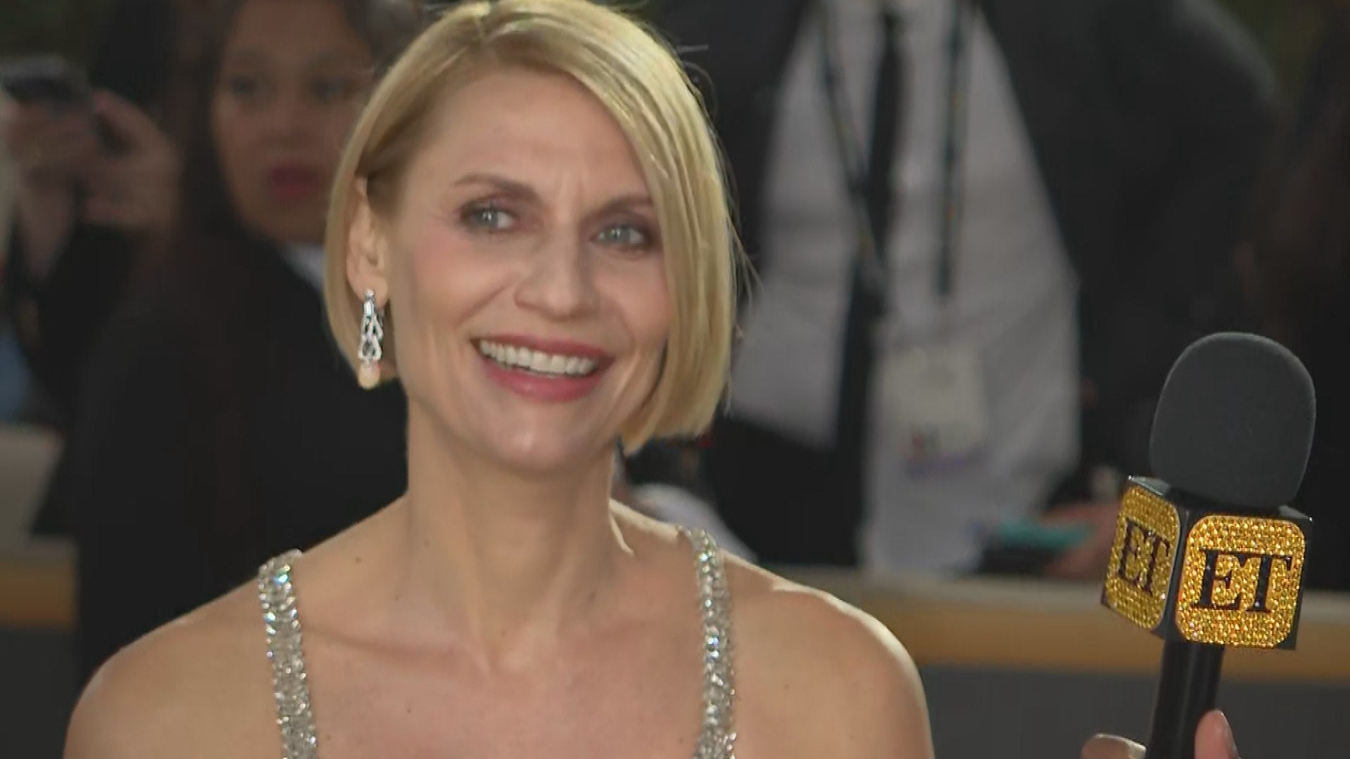 Claire Danes Confirms She and Hugh Dancy Are Expecting Baby No. 3 at 2023  Golden Globes – NBC Los Angeles