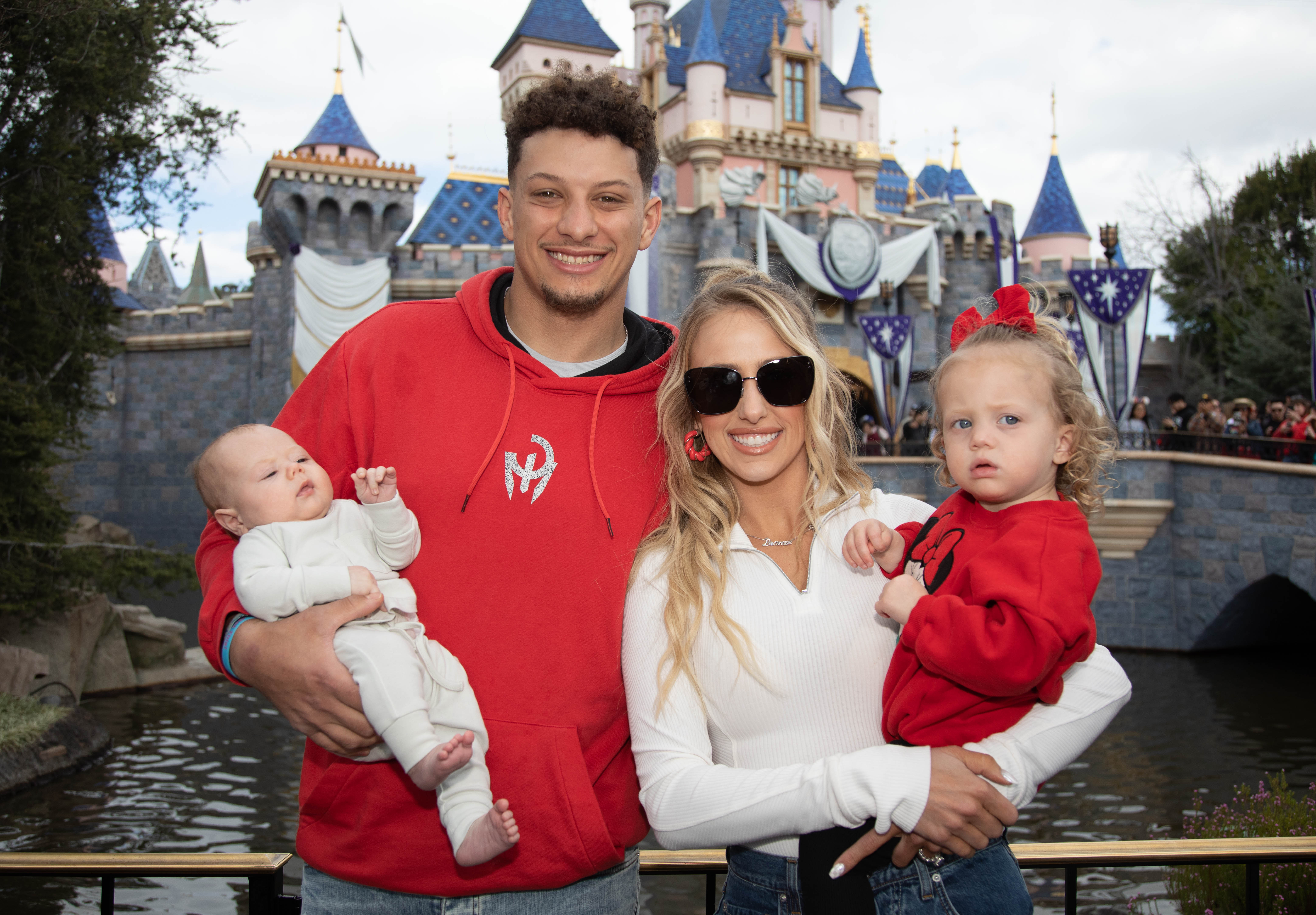 Chaney - Patrick Mahomes as a baby with mom and dad.