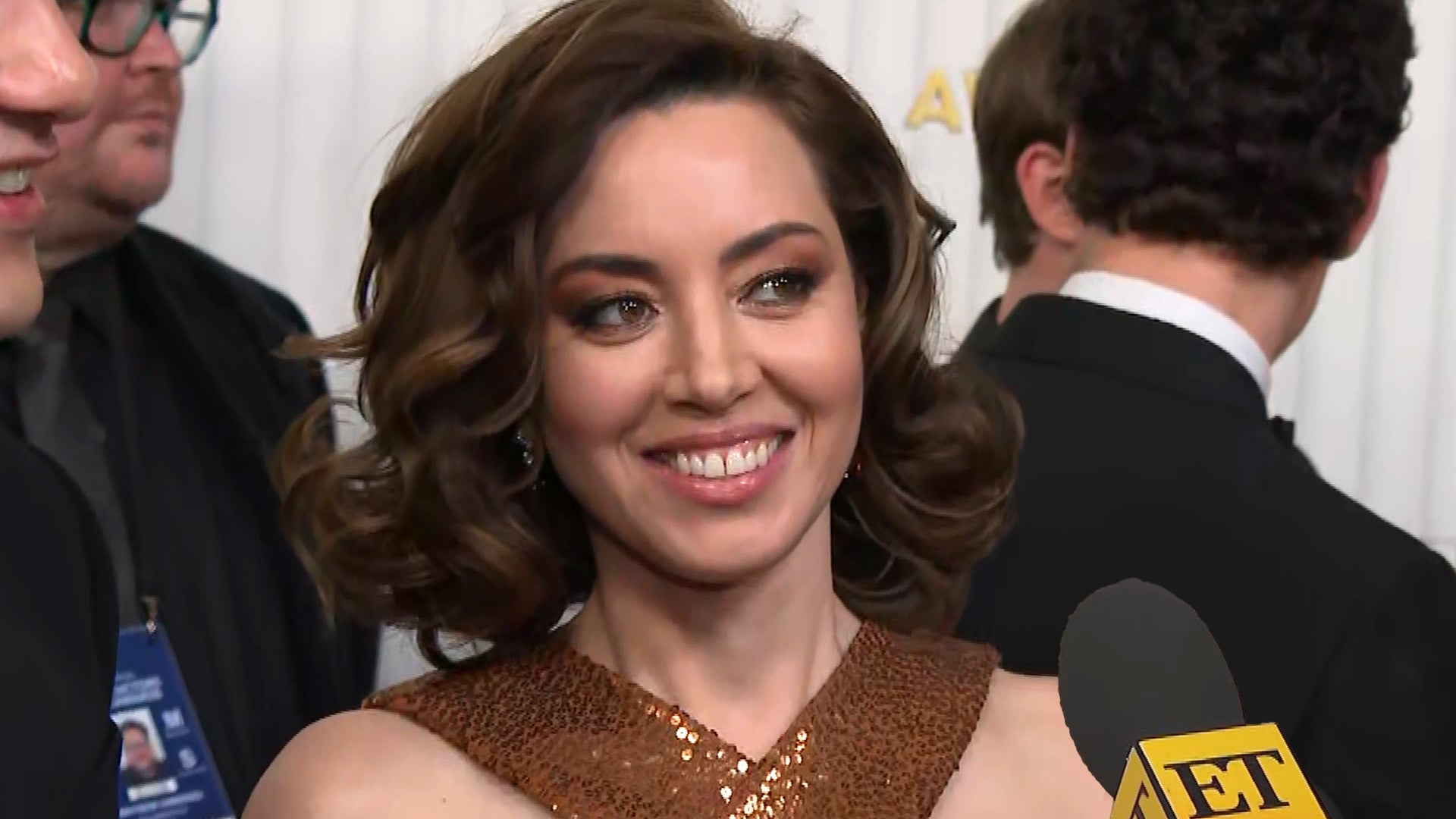 Aubrey Plaza Wants to Collaborate with Jenna Ortega After 2023 SAG Awards  Speech