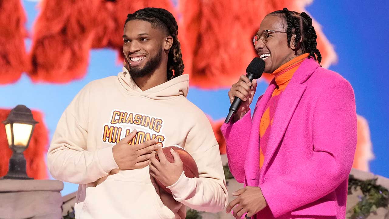 Bills' Damar Hamlin appears on 'The Masked Singer' with a very