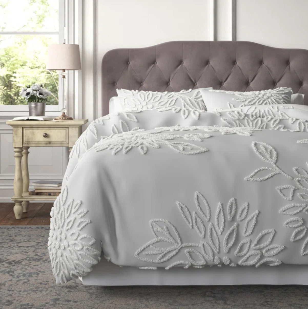 50 Pcs - Bellagio 400-Thread-Count Down Alternative Comforter - King - New  - Retail Ready