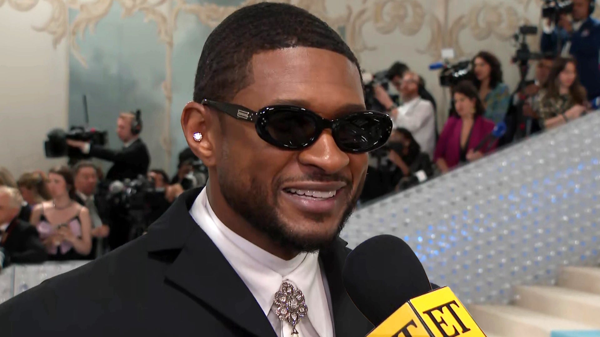 Met Gala 2023: Usher Reacts to Reuniting With Kimora Lee Simmons at Vegas  Show (Exclusive)