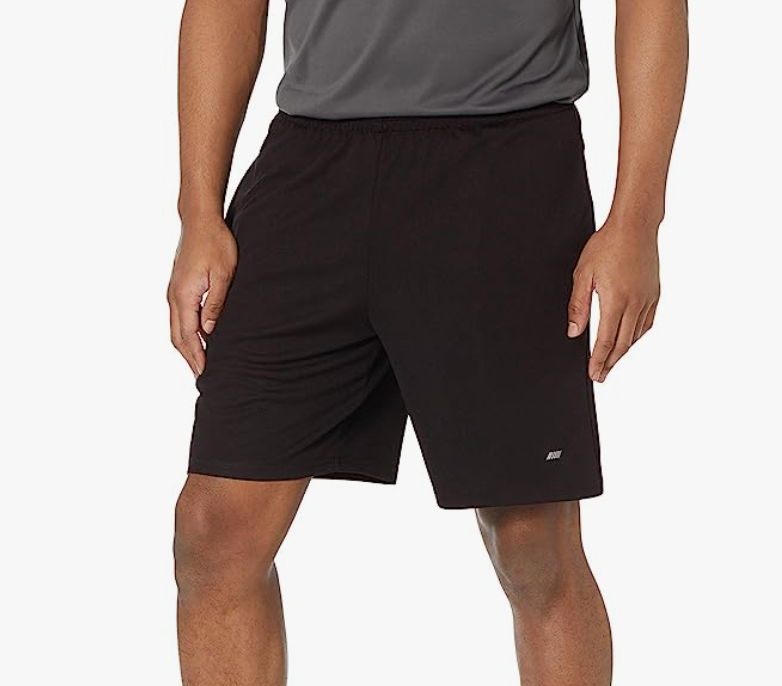 Amazon Essentials Men's Performance Tech Loose-Fit Shorts