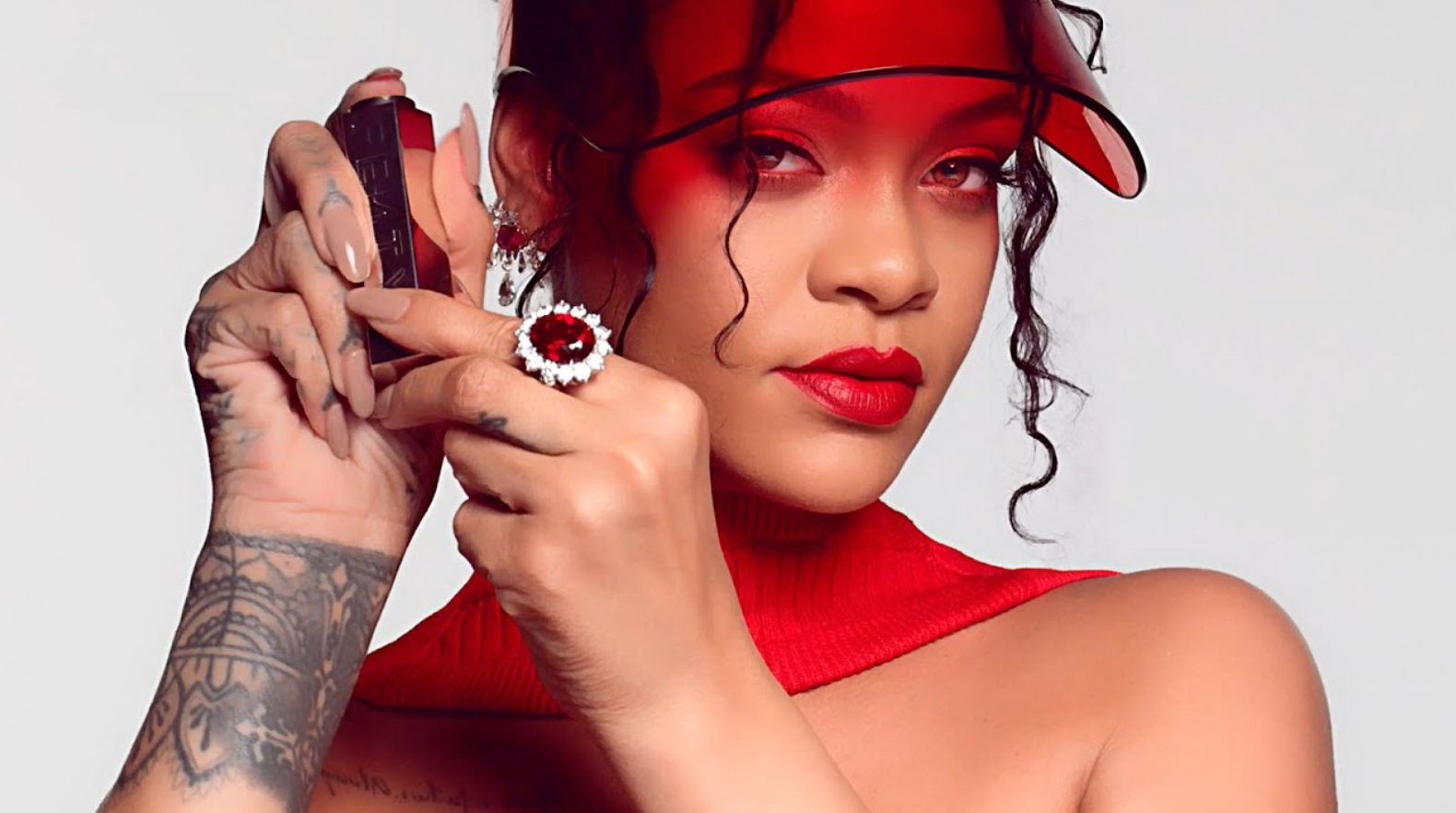 LVMH signs Rihanna to create “Fenty Beauty by Rihanna” – New York Daily News