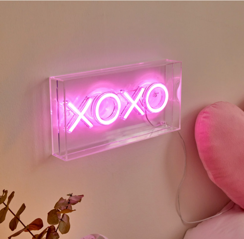 Urban Shop LED Neon XOXO Light-up Clear Acrylic Box, Pink 