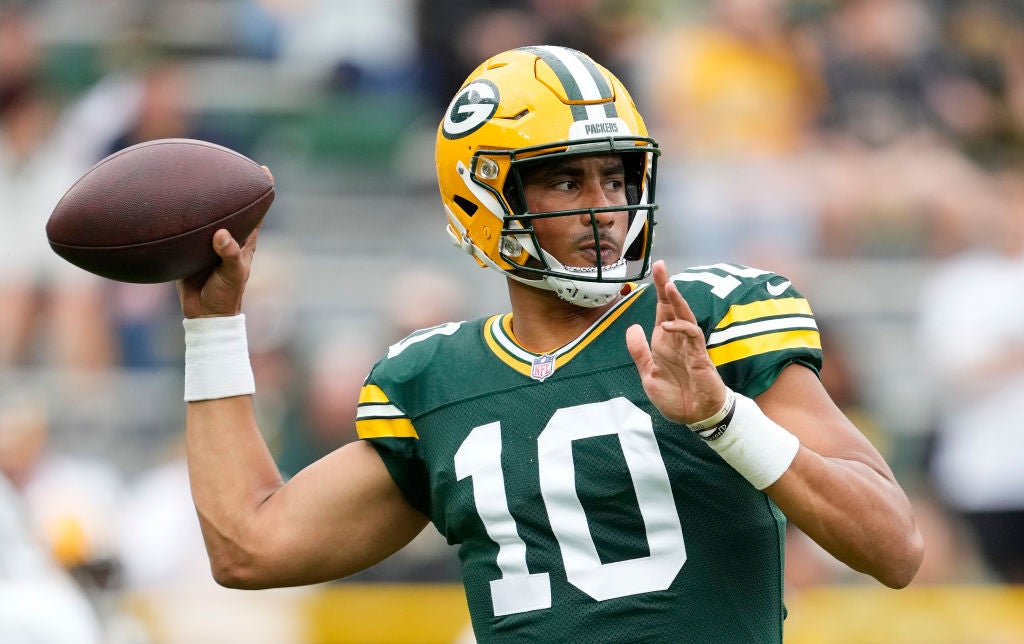 How to watch, listen to Chicago Bears at Green Bay Packers  TV, radio,  watch online, live streaming Sunday Night Football 2021 Week 14