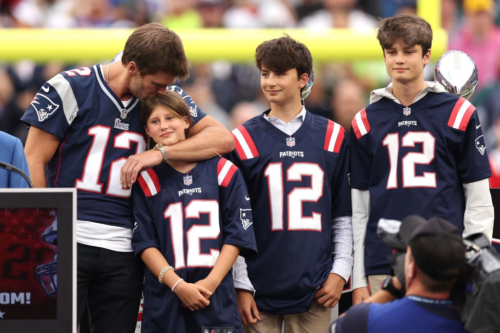 Tom Brady's Kids Wear His Jersey At The Patriots Opening Game – Hollywood  Life