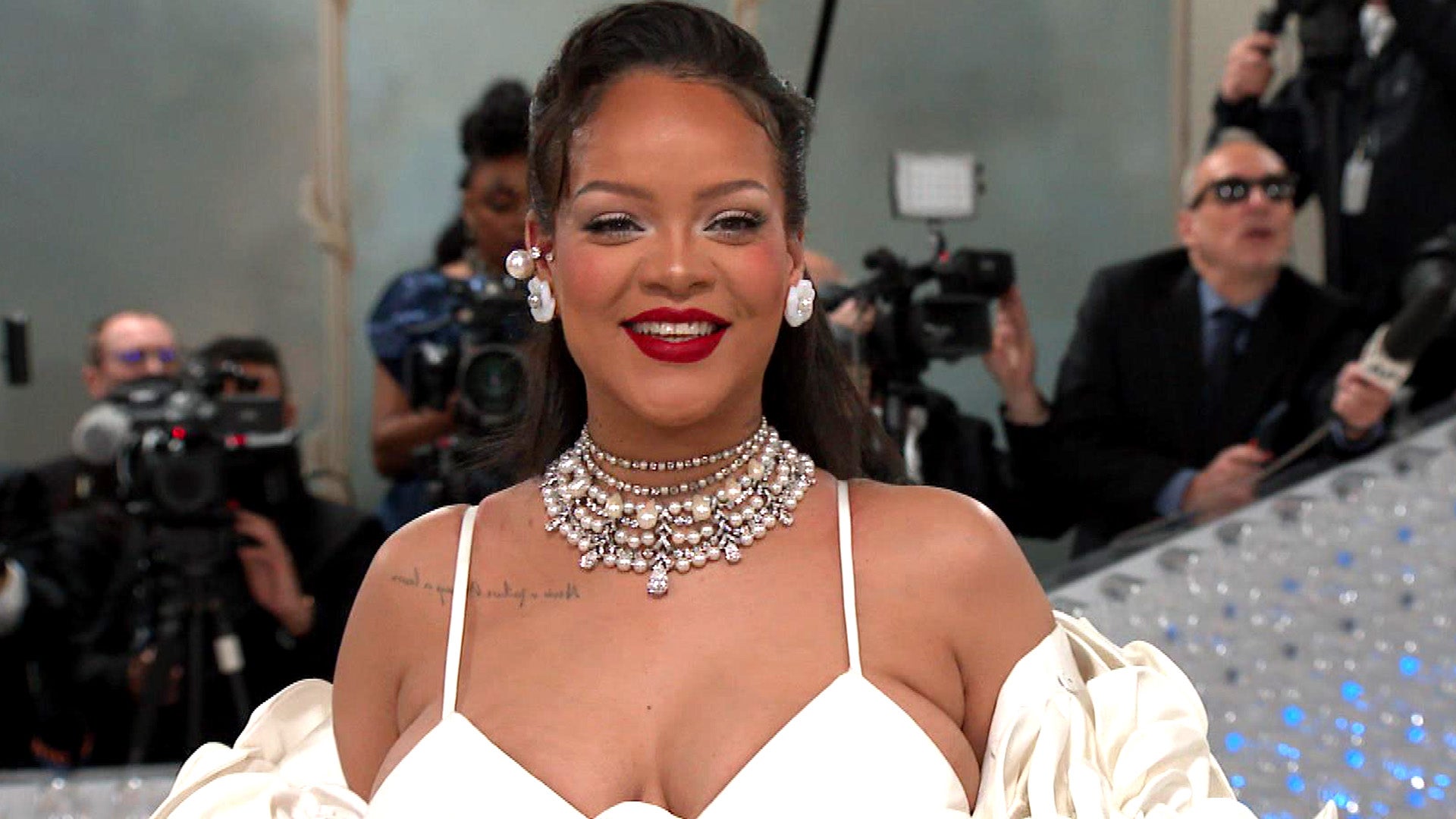 The business of being Rihanna, Gallery