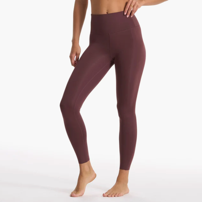 Best Vuori Deals in January 2024: Save Up to 50% on Leggings, Jackets and More Top-Rated Activewear