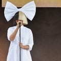 Sia Without a Wig Still Blows Our Minds -- See the Pic!