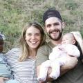 Thomas Rhett and Wife Lauren Celebrate 5-Year Wedding Anniversary