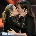 Watch Kate Winslet Share a Steamy Kiss With Allison Janney at the Hollywood Film Awards!