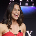 Jennifer Garner Reveals the Hilarious Secret to Her Social Media Prowess (Exclusive)