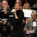 Faith Hill Honors Aretha Franklin With Powerful 'What a Friend We Have in Jesus' Performance