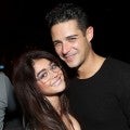 Wells Adams Says His Wedding to Sarah Hyland Will Be ‘Gigantic’ 