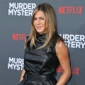 Jennifer Aniston Reveals Why She Turned Down a Spot on 'SNL'