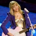 #IStandWithTaylor: Twitter and Celebs React to Taylor Swift's Music Battle With Scooter Braun