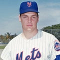 Tom Seaver, Hall of Fame Pitcher and Mets Legend, Dead at 75