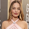 Margot Robbie Is Pretty in Pink at the 2023 Golden Globes