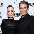 Anna Paquin Uses a Cane on Red Carpet With Husband Stephen Moyer