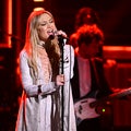 'The Voice' Finale: Kate Hudson Performs New Single 'Glorious'