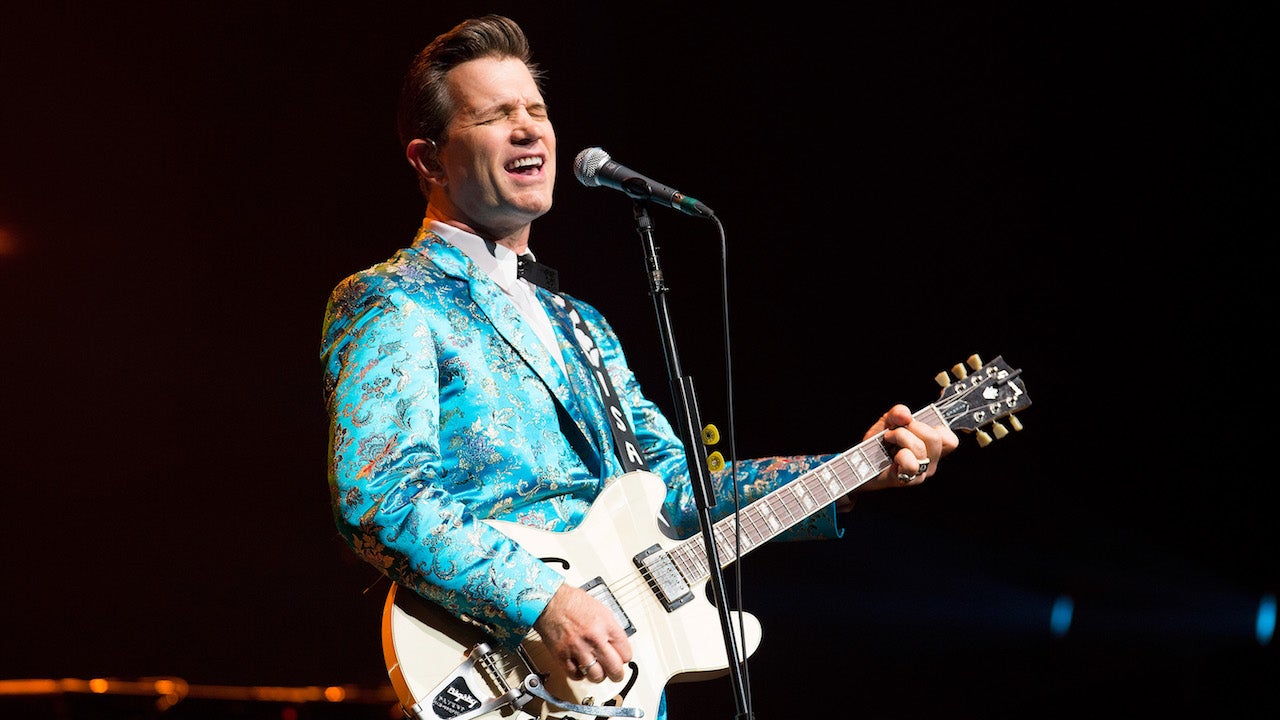 Chris Isaak Cancels Tour Due to Illness Entertainment Tonight