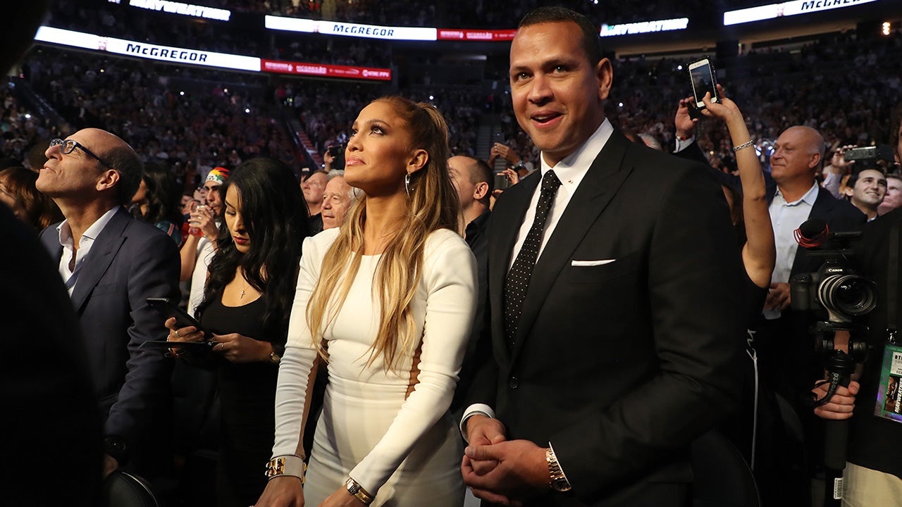 Alex Rodriguez's daughters love Jennifer Lopez