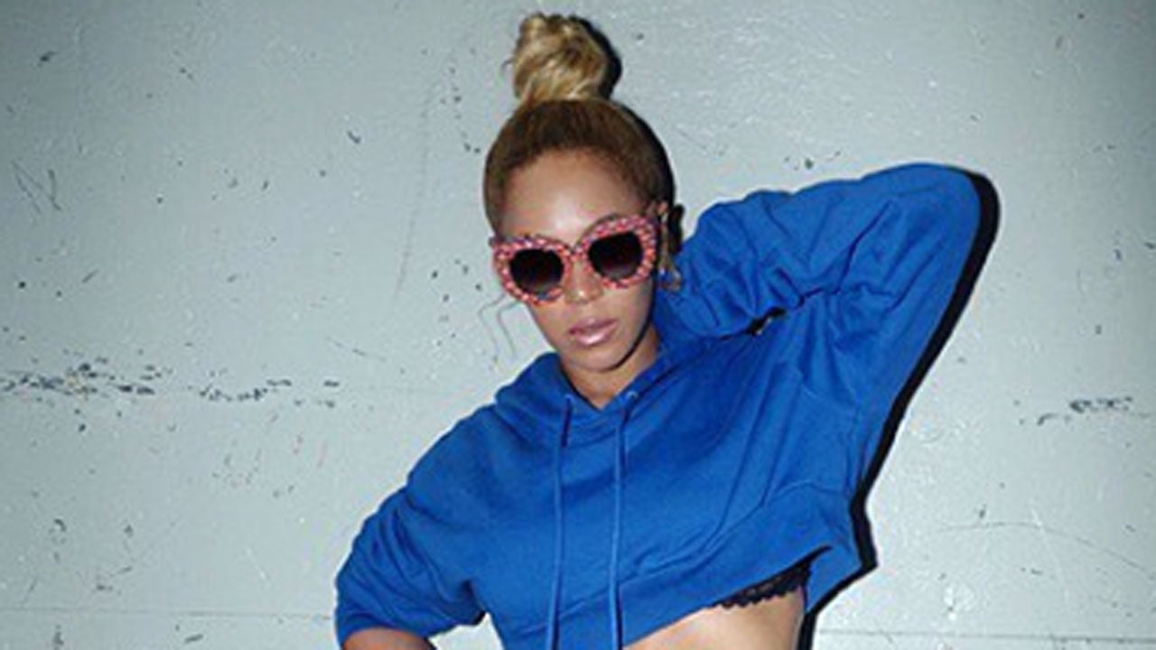 Beyonce Rocks a Crop Top 4 Months After Giving Birth, Shows How to Wear ...