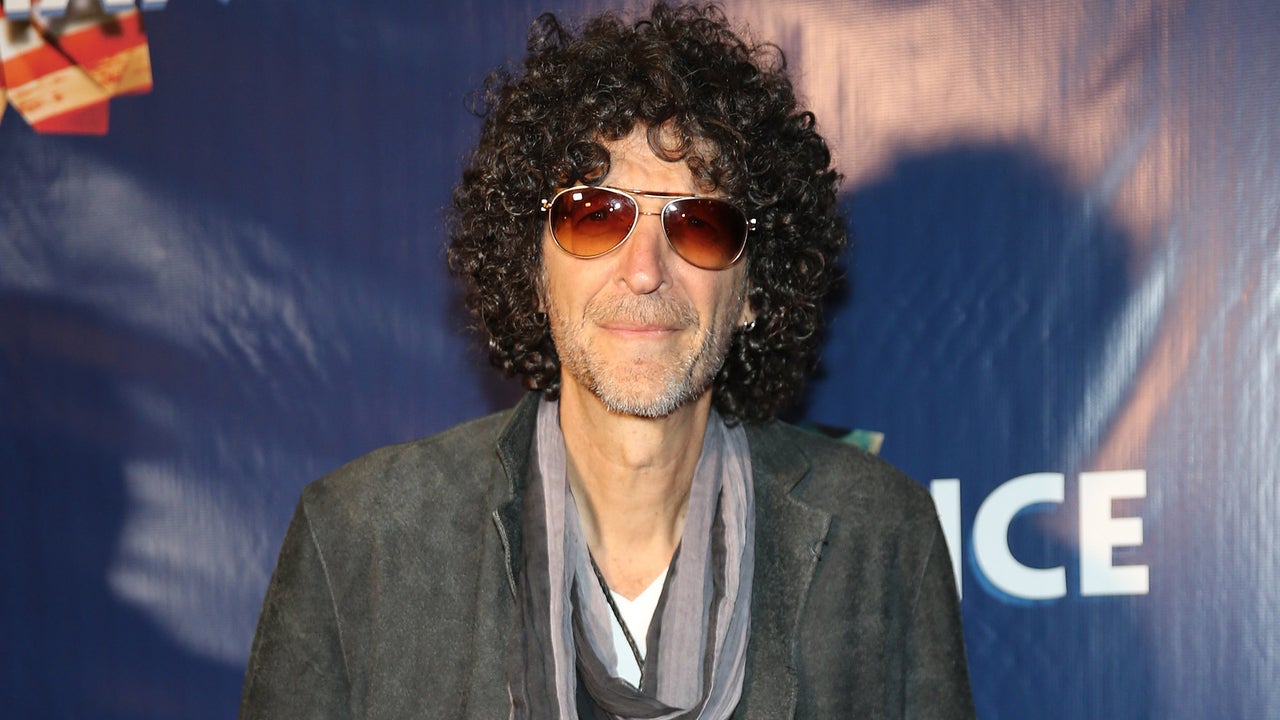 Howard Stern Slams Harvey Weinstein There Is No Girl on the Planet That Wants to See Him Naked Entertainment Tonight photo pic